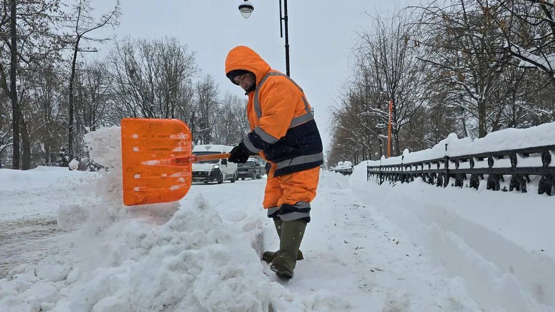 Рекордные 63 см: высота сугробов в Коломне продолжает расти