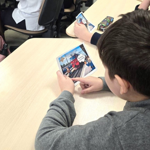 Смертельное напряжение и правила перехода: о чем предупредили пятиклассников