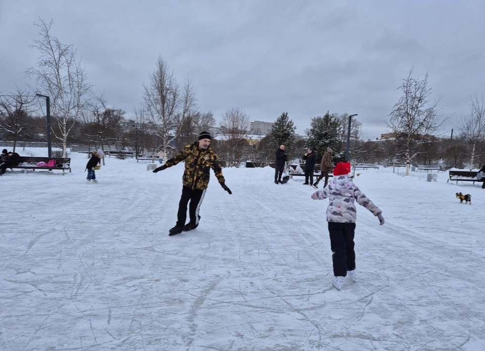 В Парке Победы Орехово-Зуева открыли бесплатный каток