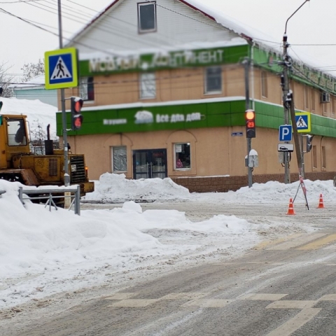 Временно нельзя: на улице Парижской Коммуны ограничили проезд