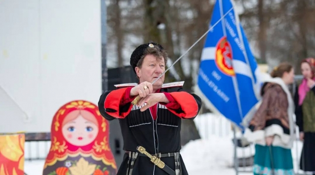 Тепло и веселье на Казачьей масленице: когда будут угощать блинами в Можайске