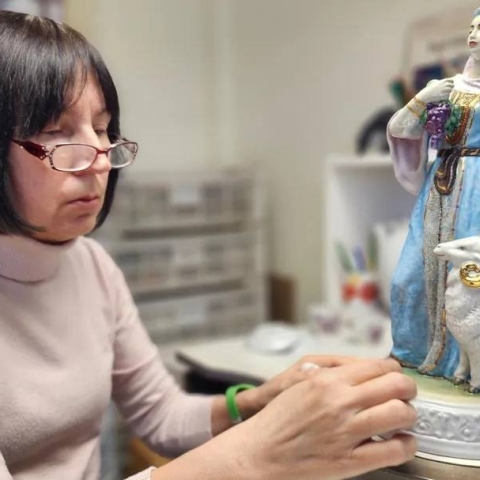 Шедевры советской эпохи восстанавливают на Дулевском фарфоровом заводе