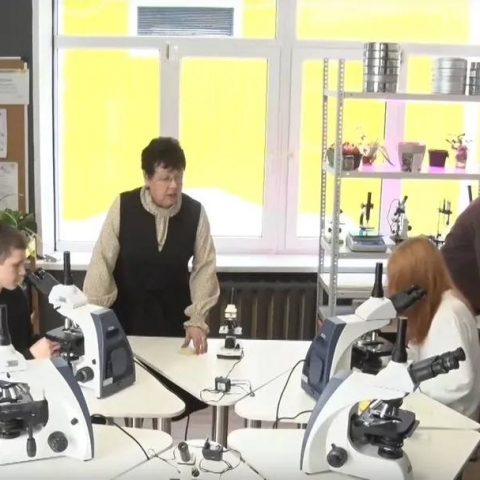 Сахара и тропики в обычном классе: в ступинской школе запустили «машину климата»