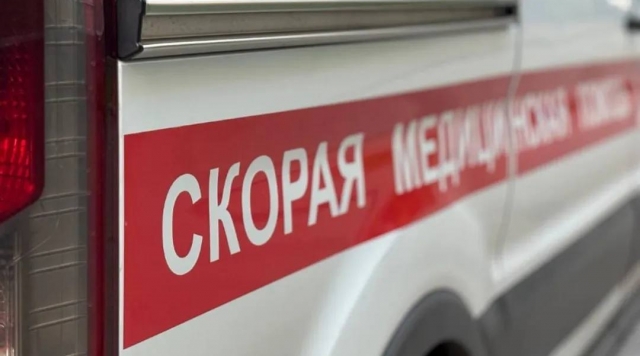 Дорожные полицейские выясняют детали ДТП с участием «скорой»