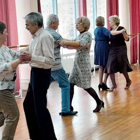 Возраст — не помеха: как пожилые жители Можайска зажигают на танцполе