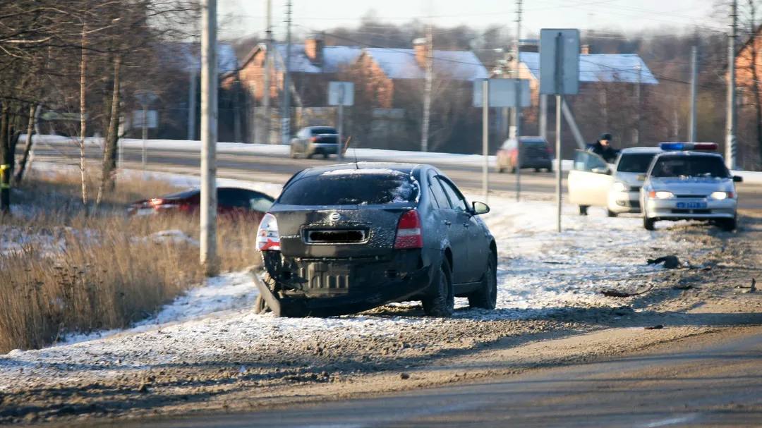 Столкнулись сразу 12 авто: полиция установит обстоятельства ДТП на трассе М-4 «Дон»