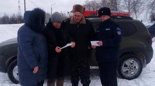 В Егорьевске пожарные провели рейд по безопасности печного отопления