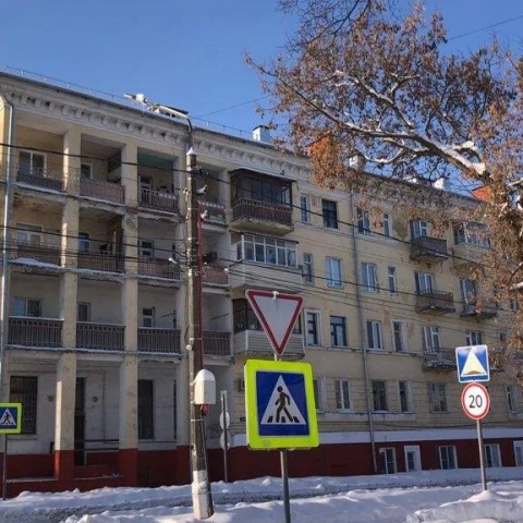 В доме №5 на Пионерской меняют стояки и готовятся к ремонту фасада