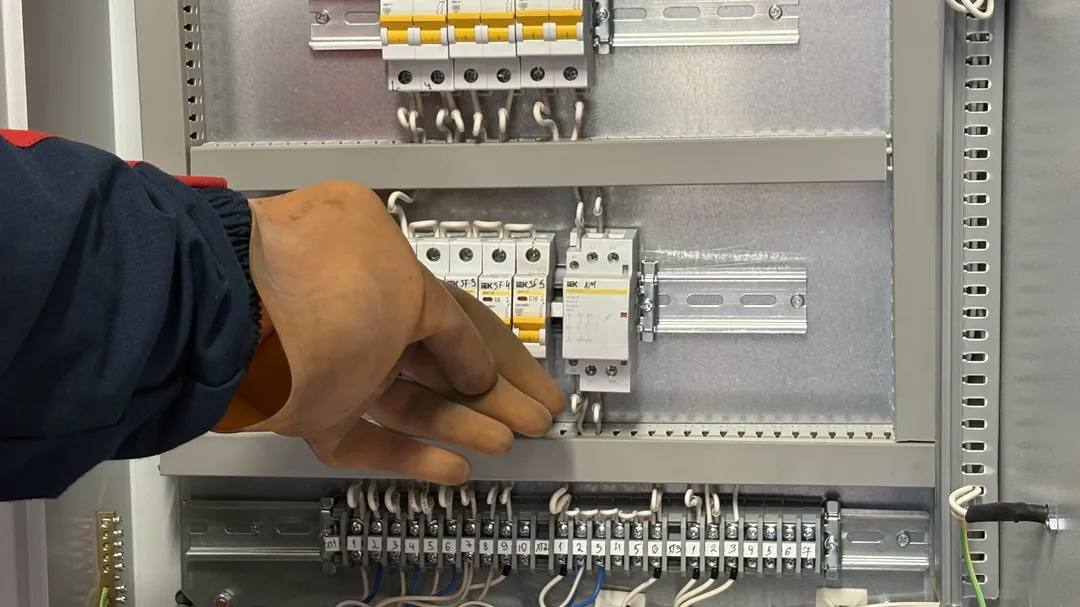 Можайцев ждут временные отключения электричества: энергетики проведут профилактику на сетях