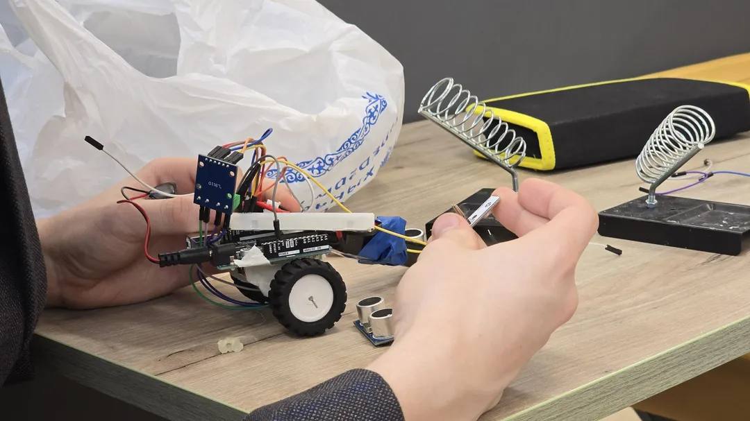 Поступить в вуз без экзаменов могут выпускники кружка робототехники в Коломне