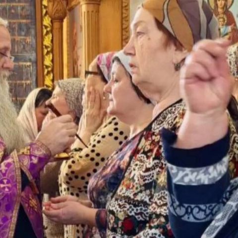 В Троицком храме села Низкое совершат Таинство Соборования