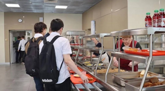 Сладости в тылу врага: институт по борьбе с ожирением внедряется в ступинские школы