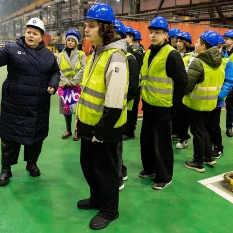 Более 100 школьников ознакомились с производством Демиховского завода