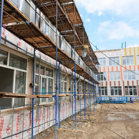 Во втором корпусе школы №20 им. Н.З. Бирюкова продолжается ремонт