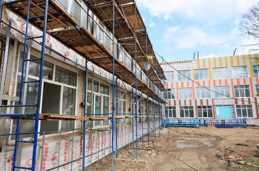 Во втором корпусе школы №20 им. Н.З. Бирюкова продолжается ремонт