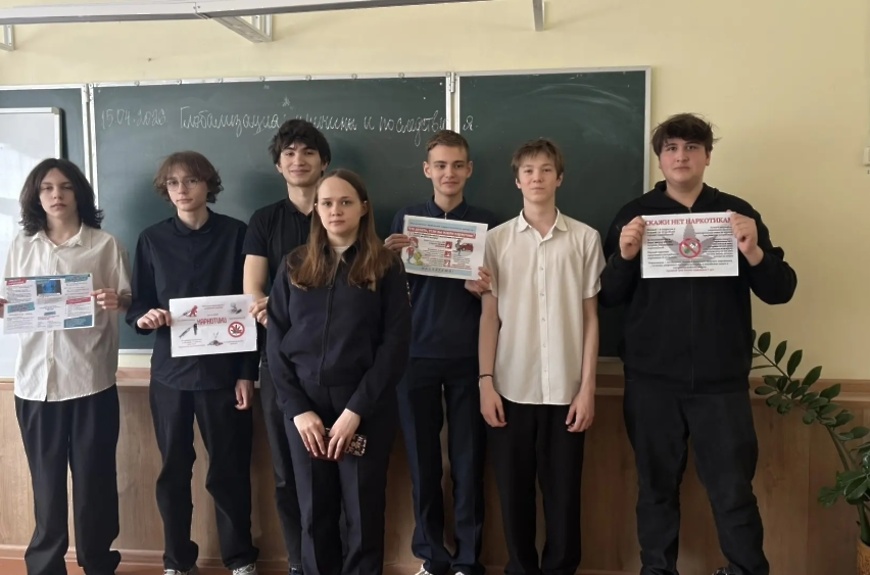 В Егорьевске инспектор по делам несовершеннолетним провела для старшеклассников профилактические беседы